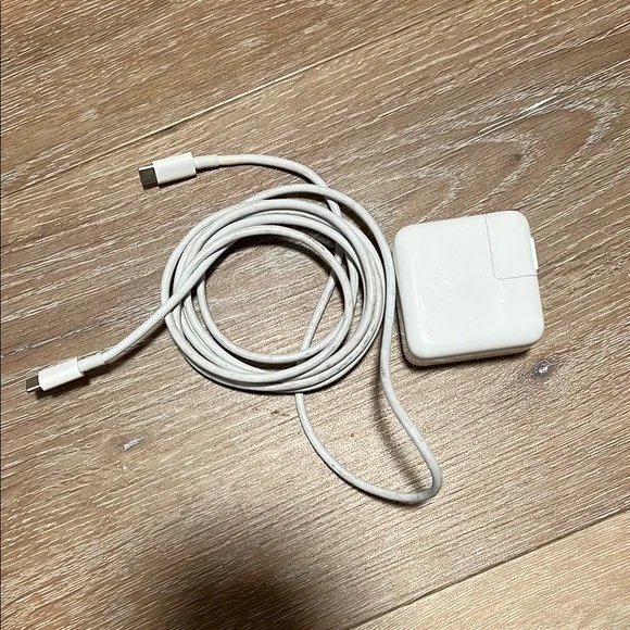 MacBook charger - Picture 1 of 4